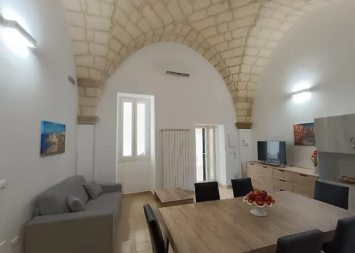 Il Cortile, Casa Tipica Salentina Surano
